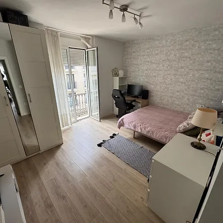 Homestay szállás En El Centro Con Balcon Valencia