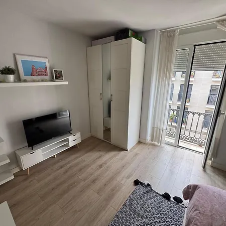 ホームステイ En El Centro Con Balcon バレンシア